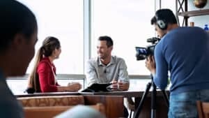 Mastering Virtual Presentations: Tips for Engaging Webinars 1 Mastering the Art of Virtual Presentations: Tips for Webinar Hosts